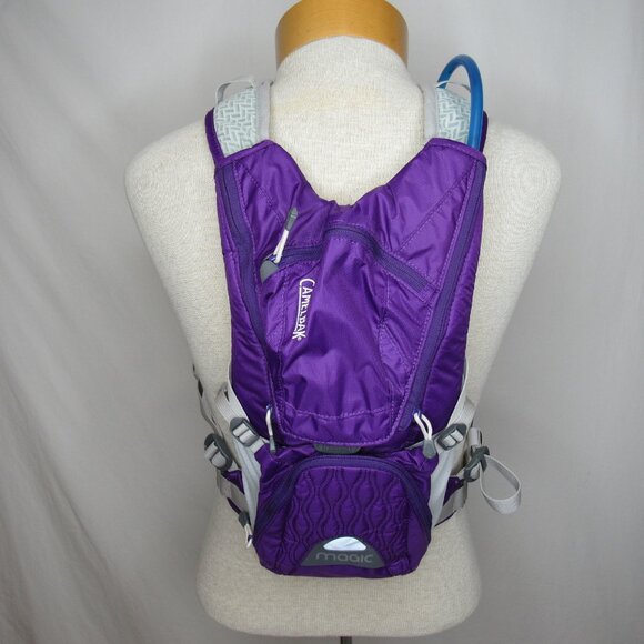 Camelbak Purple MAGIC Hydration Backpack 70oz 2 Liter Hiking Outdoor - Picture 8 of 9